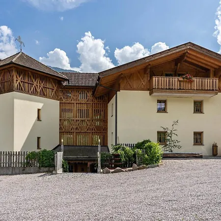 Aparthotel Naturresidenz Theistadl 302 *